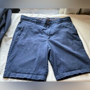 Tommy Bahama Men’s Navy Dark Blue Chino Shorts Size 38